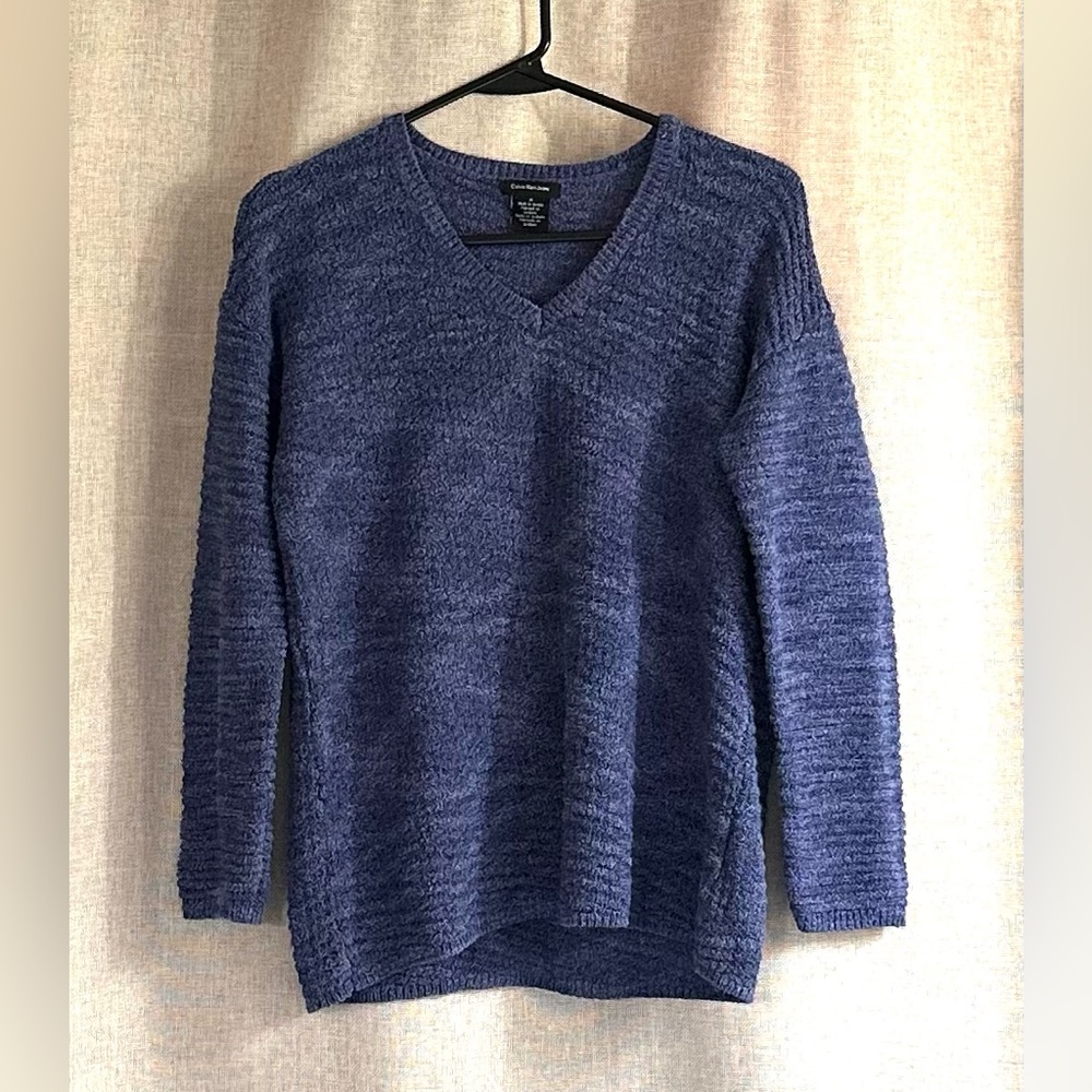 Calvin Klein Jeans•women’s pullover v-neck sweater•medium•cotton/viscose•blue